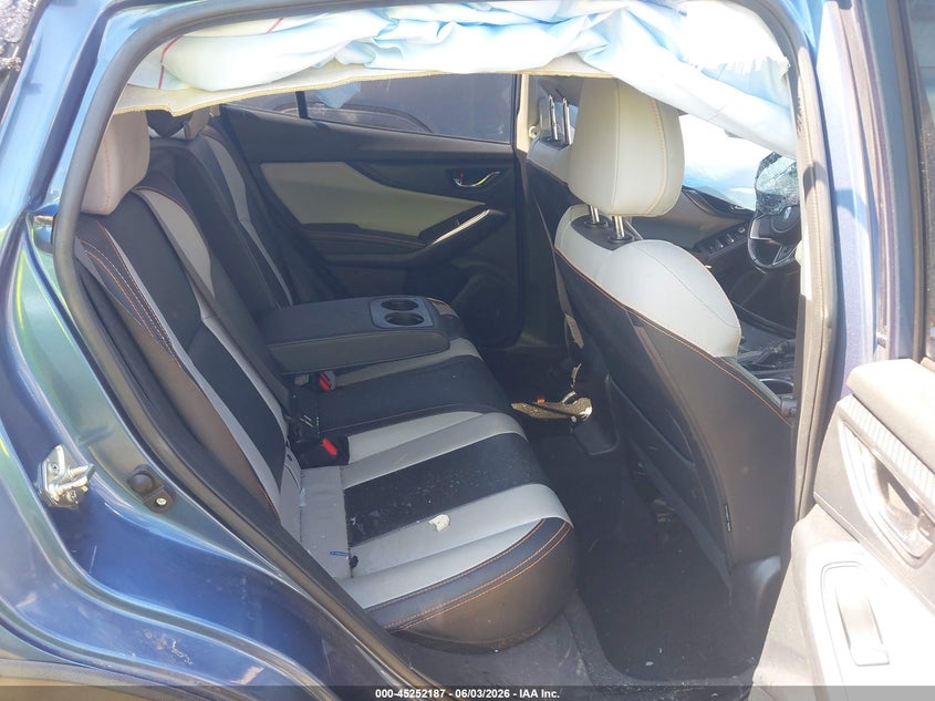 2018 Subaru Xv VIN JF2GTAJC0JH210350 IAAI salvage auction — ROLLOVER, Salvage Title, sold $450 on 2026-07-30 (photo 8)