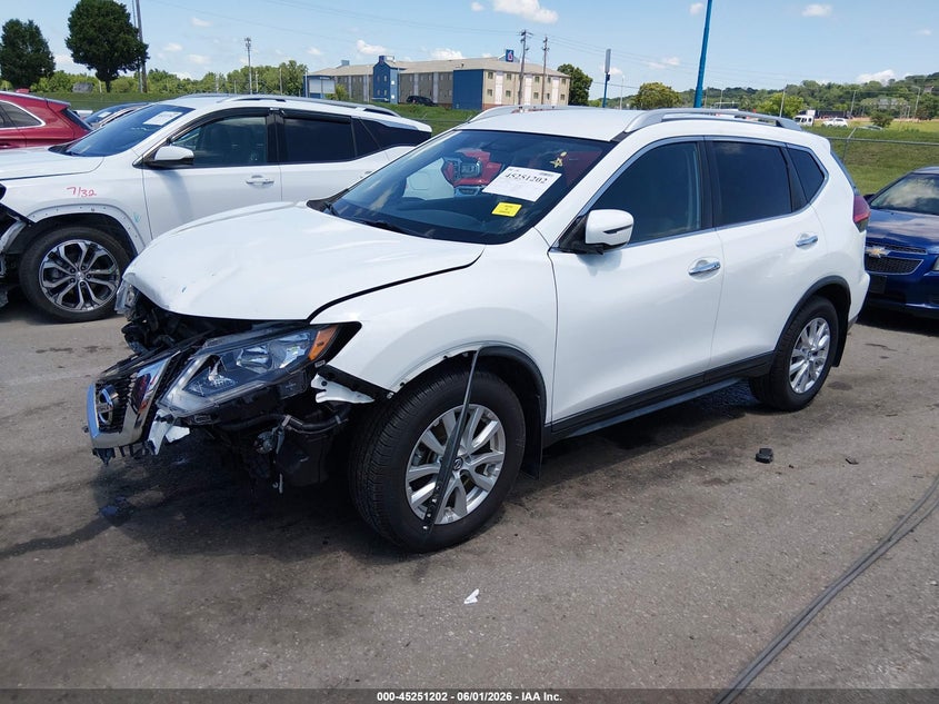 2017 Nissan Rogue VIN KNMAT2MT0HP560423 IAAI salvage auction — FRONT END, Salvage (Missouri), sold $1,650 on 2026-07-28 (photo 2)
