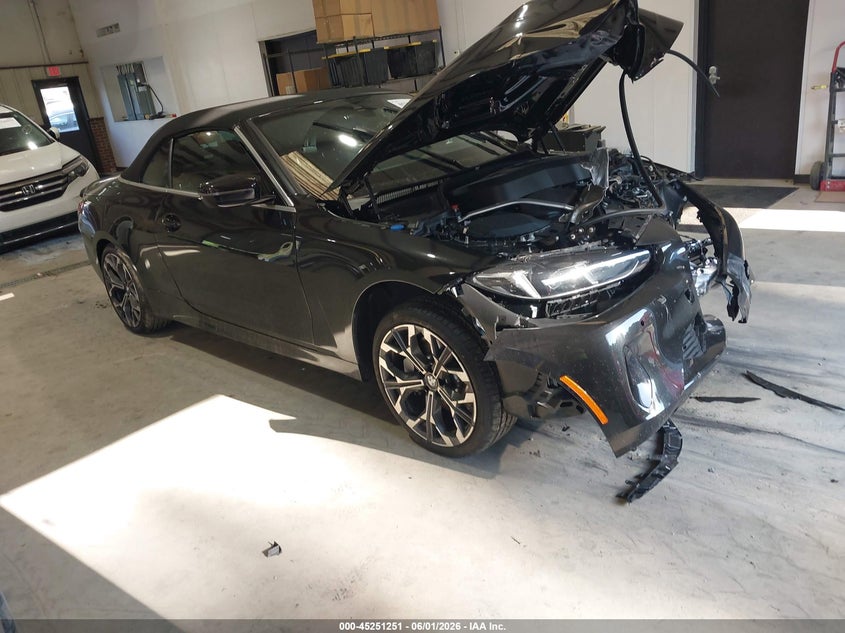 2026 BMW 4er VIN WBA53DB03TCX55743 — IAAI salvage auction photo