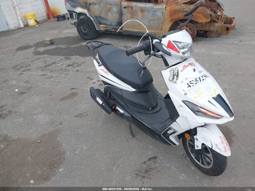 2025 Dongfang Scooter VIN LXDTCLNN2S1060028 IAAI salvage auction — UNKNOWN, Mv-907A (New York), sold $25 on 2026-07-15 (photo 1)