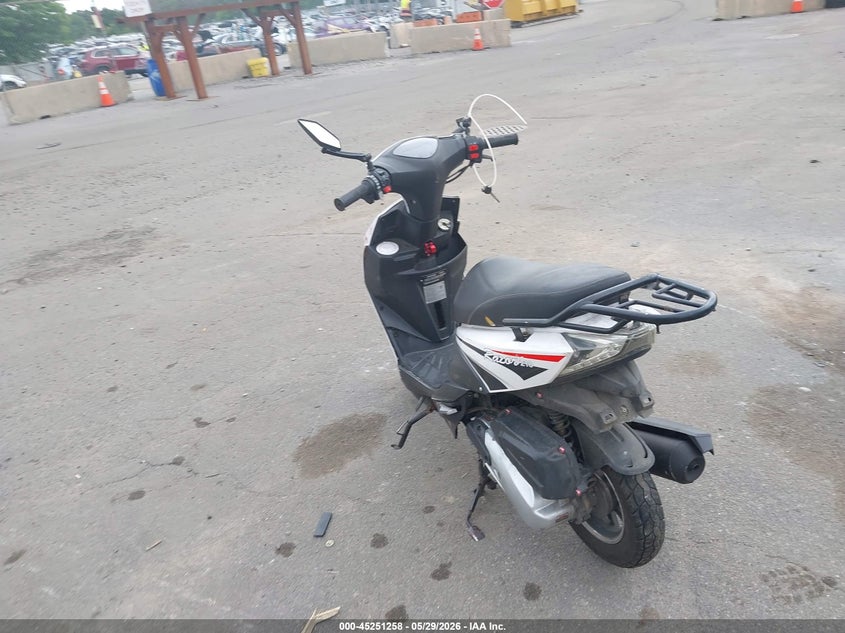2025 Dongfang Scooter VIN LXDTCLNN2S1060028 IAAI salvage auction — UNKNOWN, Mv-907A (New York), sold $25 on 2026-07-15 (photo 3)