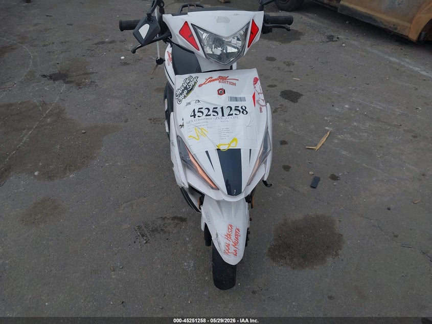 2025 Dongfang Scooter VIN LXDTCLNN2S1060028 IAAI salvage auction — UNKNOWN, Mv-907A (New York), sold $25 on 2026-07-15 (photo 5)