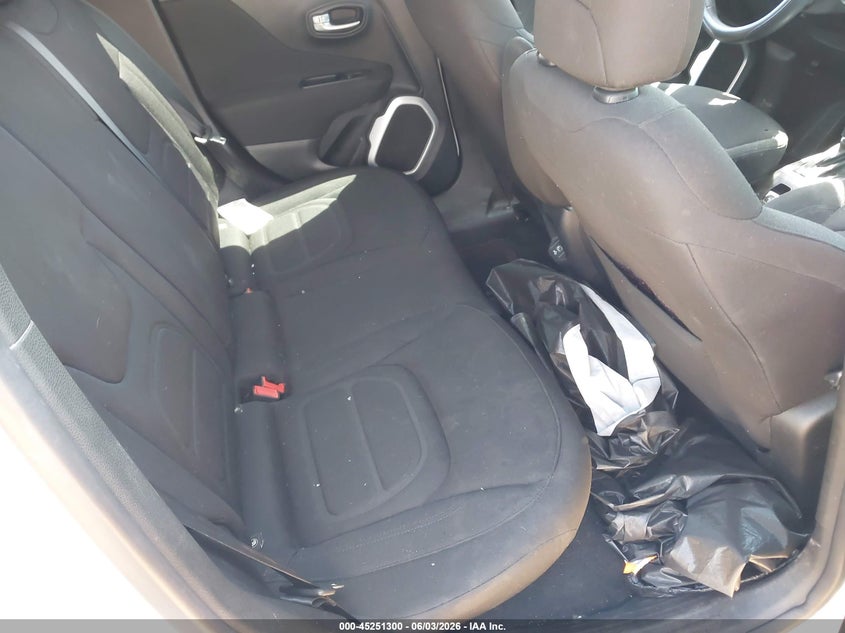 2018 Jeep Renegade VIN ZACCJBBB2JPJ14367 IAAI salvage auction — HAIL, Clear (Missouri), sold $1,950 on 2026-08-10 (photo 8)