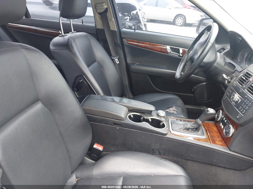 2009 Mercedes-benz C-klasse VIN WDDGF54X99R071536 IAAI salvage auction — NORMAL WEAR, Clear (Georgia), sold $450 on 2026-07-07 (photo 5)