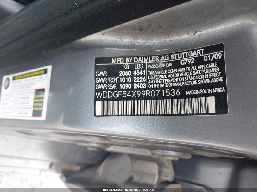 2009 Mercedes-benz C-klasse VIN WDDGF54X99R071536 IAAI salvage auction — NORMAL WEAR, Clear (Georgia), sold $450 on 2026-07-07 (photo 9)