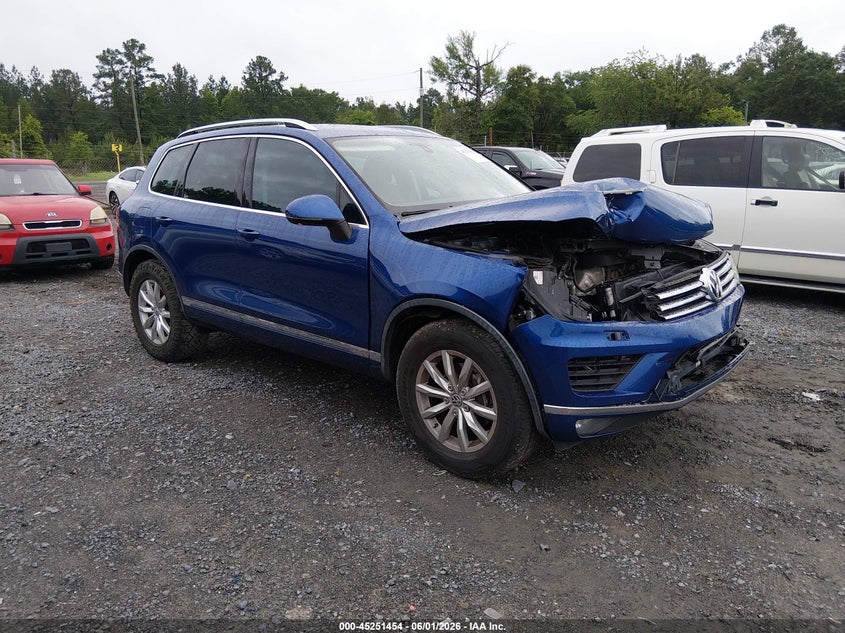 2016 Volkswagen Touareg VIN WVGEF9BP8GD004931 IAAI salvage auction — FRONT END, Salvage (South Carolina), sold $1,550 on 2026-08-04 (photo 1)