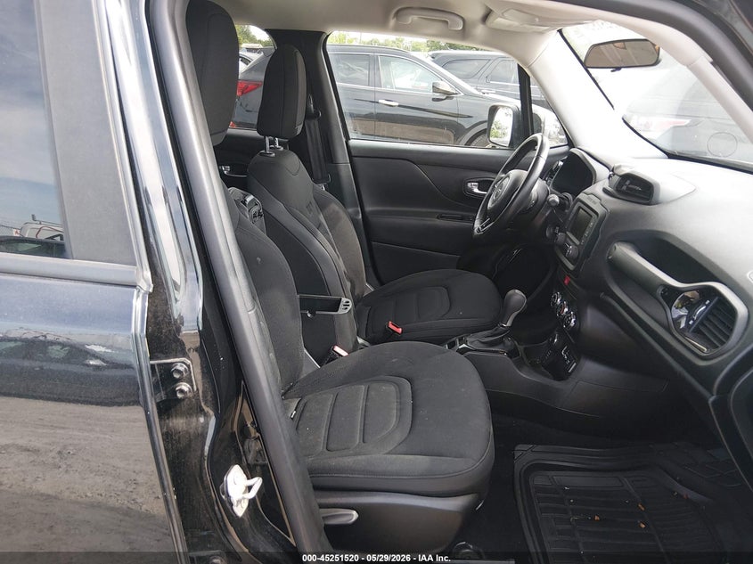 2017 Jeep Renegade VIN ZACCJBBB1HPF97735 IAAI salvage auction — FRONT END, Salvage Title, sold $1,100 on 2026-07-14 (photo 5)