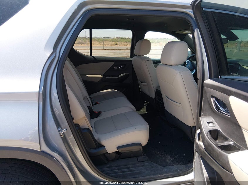 2023 Chevrolet Traverse VIN 1GNEVLKW7PJ201030 IAAI salvage auction — RIGHT FRONT, Salvage Title, sold $7,400 on 2026-07-22 (photo 8)