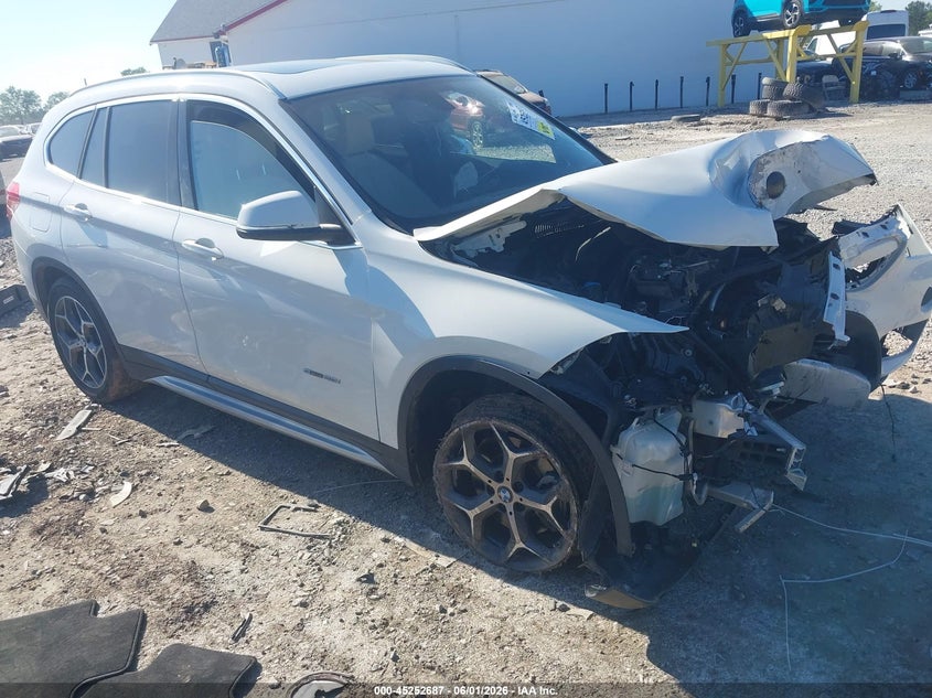 2017 BMW X1 VIN WBXHU7C34H5H34134 IAAI salvage auction — FRONT END, Salvage Title, sold $900 on 2026-07-29 (photo 1)