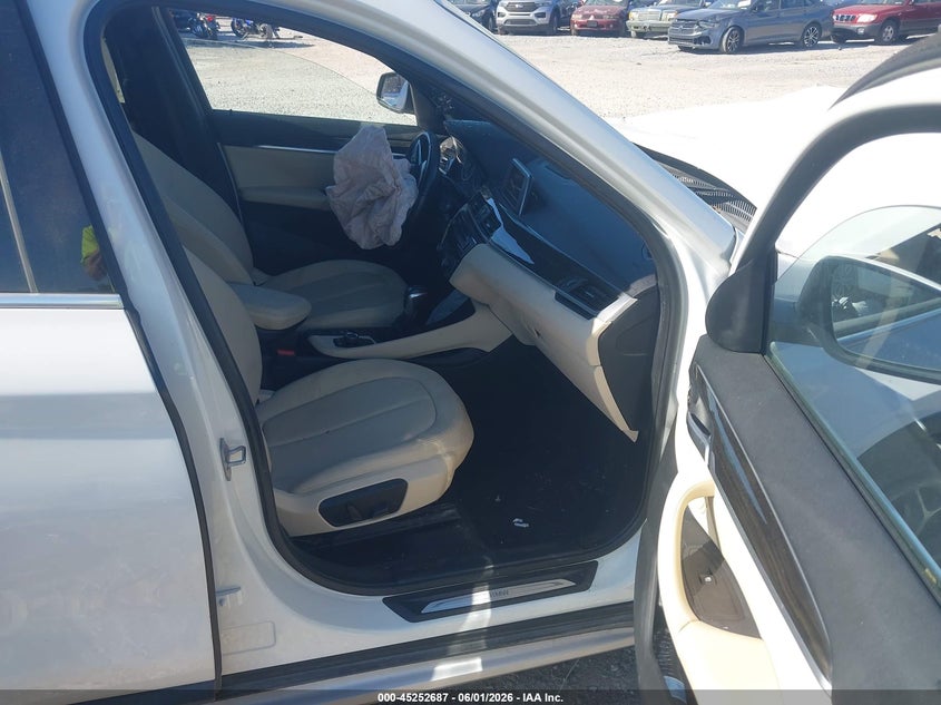 2017 BMW X1 VIN WBXHU7C34H5H34134 IAAI salvage auction — FRONT END, Salvage Title, sold $900 on 2026-07-29 (photo 5)