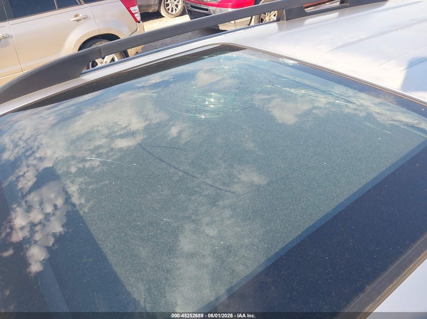 2010 Subaru Forester VIN JF2SH6DC4AH778721 IAAI salvage auction — HAIL, Clear (Missouri), sold $225 on 2026-07-13 (photo 6)
