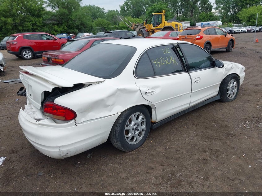 2002 Oldsmobile Intrigue VIN 1G3WH52HX2F220443 IAAI salvage auction — ALL OVER, Prior Salvage (Minnesota), sold $225 on 2026-07-08 (photo 4)