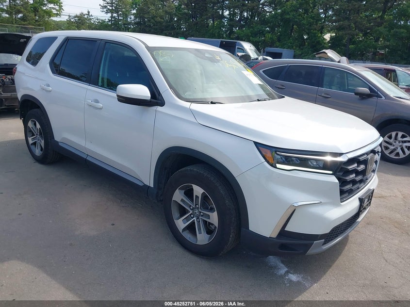 2025 Honda Pilot VIN 5FNYG1H46SB016638 — IAAI salvage auction photo