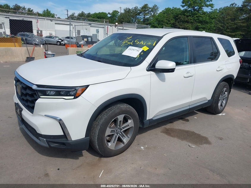 2025 Honda Pilot VIN 5FNYG1H46SB016638 IAAI salvage auction — REAR END, Salvage Title, sold $17,700 on 2026-07-28 (photo 2)