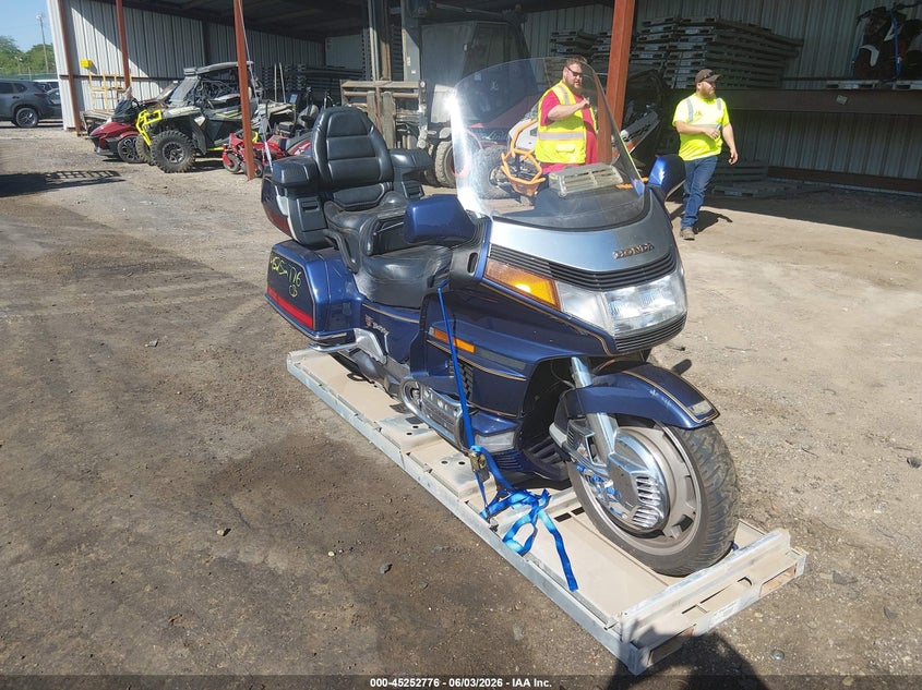 1988 Honda Gl VIN 1HFSC2208JA000743 IAAI salvage auction — NORMAL WEAR, Salvage (Ohio), sold $225 on 2026-07-08 (photo 1)