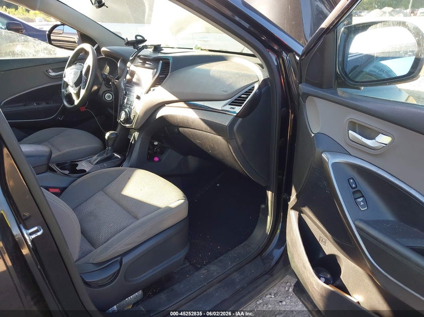 2017 Hyundai Santa fe VIN KM8SMDHF5HU216018 IAAI salvage auction — FRONT END, Salvage Title, sold $600 on 2026-07-23 (photo 5)