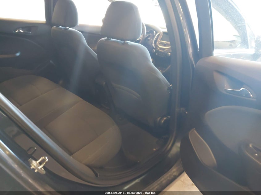 2018 Chevrolet Cruze VIN 1G1BE5SM5J7135516 IAAI salvage auction — FRONT & REAR, Salvage Title, sold $2,000 on 2026-07-19 (photo 8)