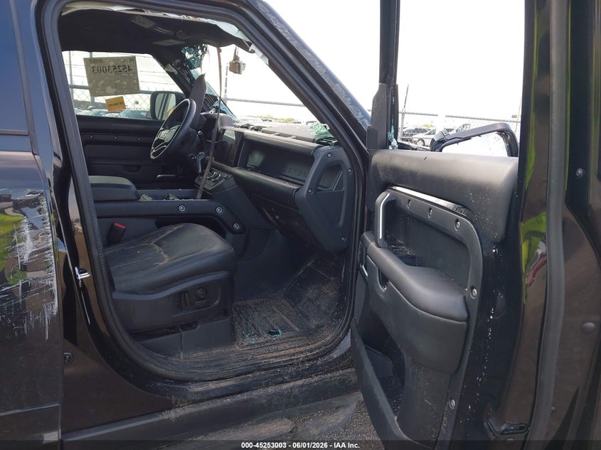 2025 Land rover Defender VIN SALE27EU9S2386874 IAAI salvage auction — ALL OVER, Salvage Title, sold $30,150 on 2026-08-25 (photo 5)