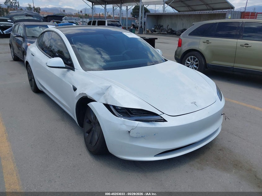 2024 Tesla Model 3 VIN 5YJ3E1EB4RF739806 IAAI salvage auction — RIGHT FRONT, Salvage Title, sold $14,600 on 2026-08-01 (photo 1)