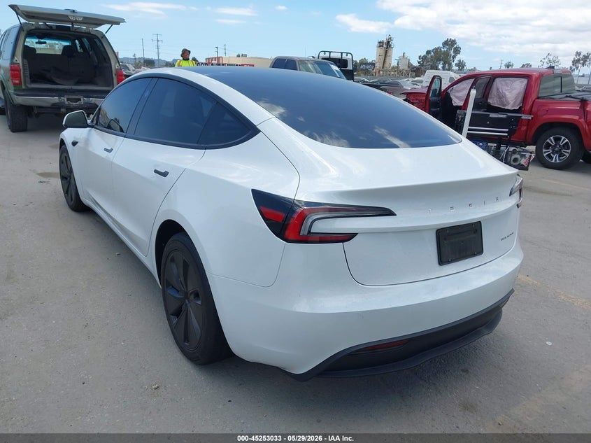 2024 Tesla Model 3 VIN 5YJ3E1EB4RF739806 IAAI salvage auction — RIGHT FRONT, Salvage Title, sold $14,600 on 2026-08-01 (photo 3)