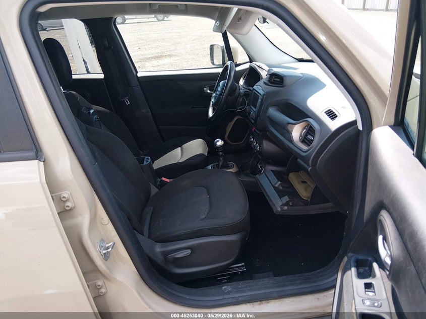 2015 Jeep Renegade VIN ZACCJABH0FPC02424 IAAI salvage auction — LEFT SIDE, Salvage (Louisiana), sold $1,450 on 2026-07-29 (photo 5)