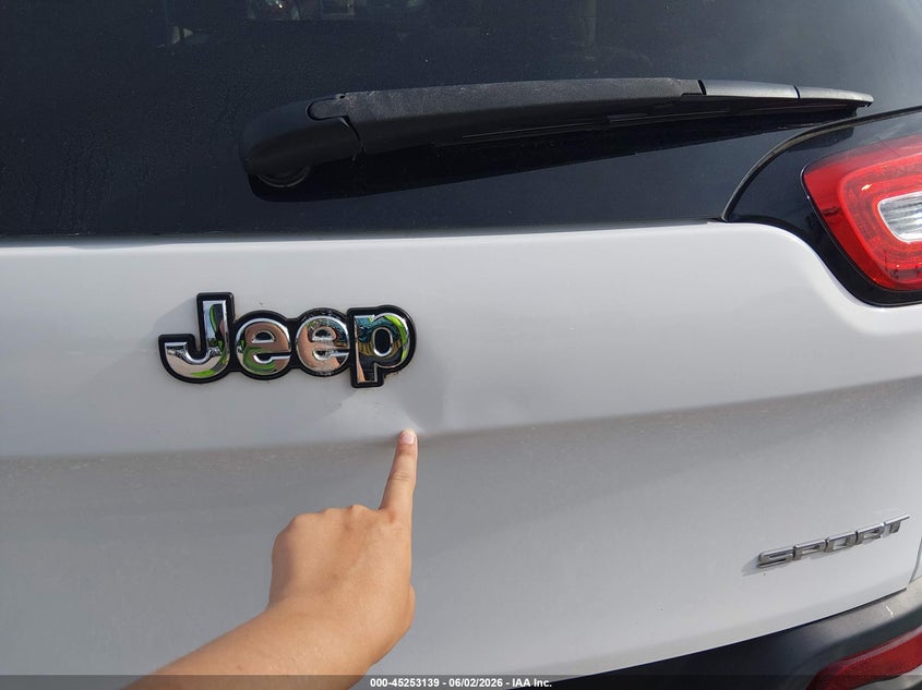 2016 Jeep Cherokee VIN 1C4PJMAB1GW313925 IAAI salvage auction — REAR END, Sf97 (Missouri), sold $10,550 on 2026-07-09 (photo 6)