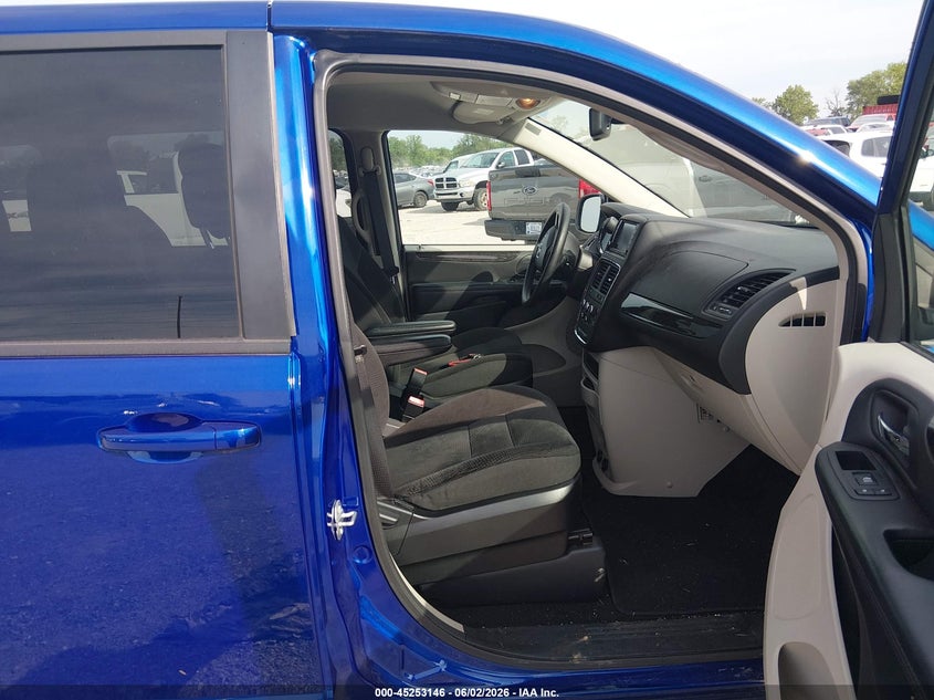 2018 Dodge Grand caravan VIN 2C4RDGBG1JR312916 IAAI salvage auction — RIGHT REAR, Sf97 (Missouri), sold $15,100 on 2026-07-09 (photo 5)