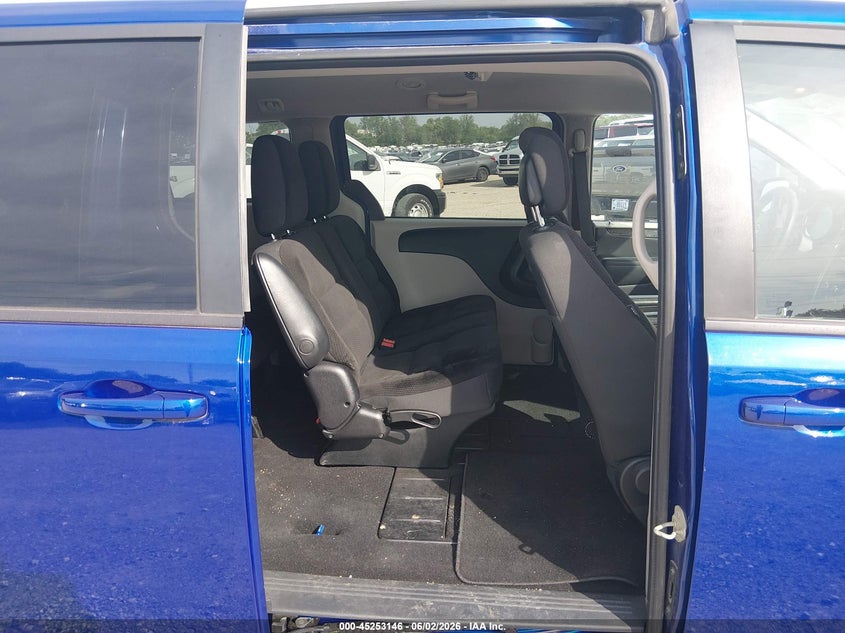 2018 Dodge Grand caravan VIN 2C4RDGBG1JR312916 IAAI salvage auction — RIGHT REAR, Sf97 (Missouri), sold $15,100 on 2026-07-09 (photo 8)