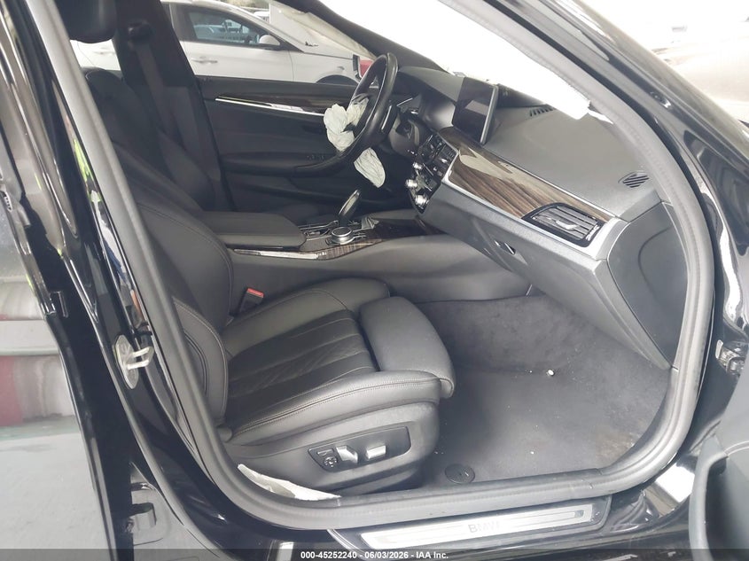 2021 BMW 5er VIN WBA53BH02MWW97250 IAAI salvage auction — FRONT END, Salvage Title, sold $7,400 on 2026-08-07 (photo 5)