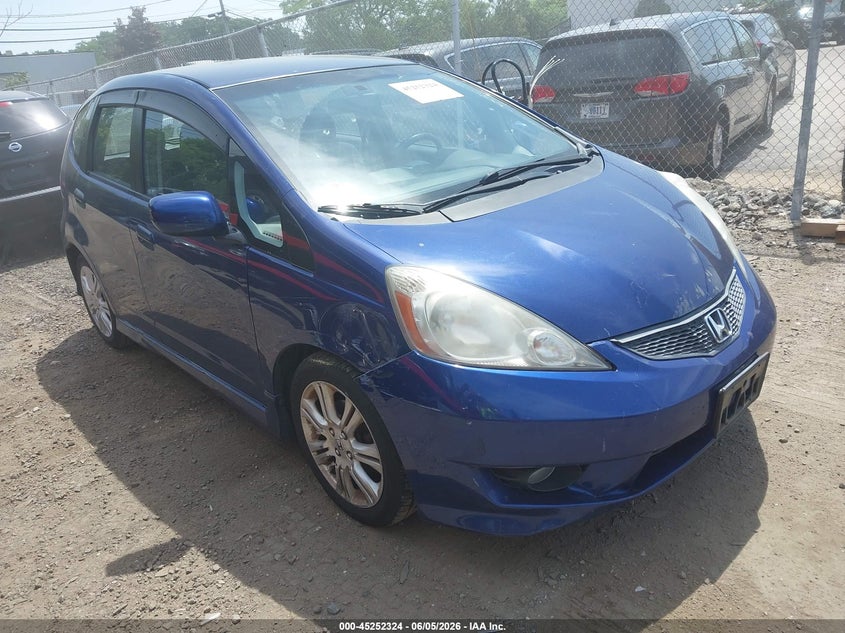2009 Honda Fit VIN JHMGE884X9S044710 IAAI salvage auction — RIGHT SIDE, Salvage (Massachusetts), sold $1,000 on 2026-07-14 (photo 1)