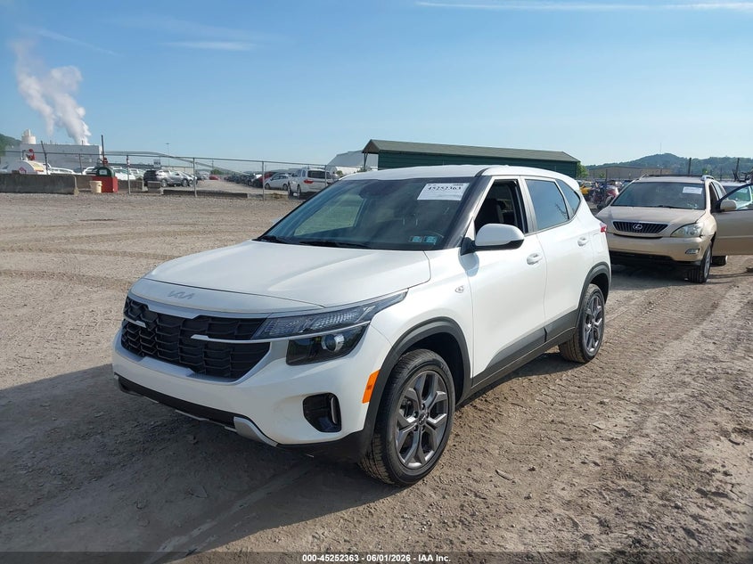 2024 Kia Seltos VIN KNDEPCAAXR7638724 IAAI salvage auction — RIGHT REAR, Salvage Title, sold $8,000 on 2026-07-14 (photo 2)
