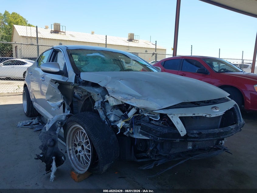 2014 Kia Optima VIN 5XXGM4A73EG268617 IAAI salvage auction — THEFT, Salvage Title, sold $900 on 2026-07-07 (photo 1)