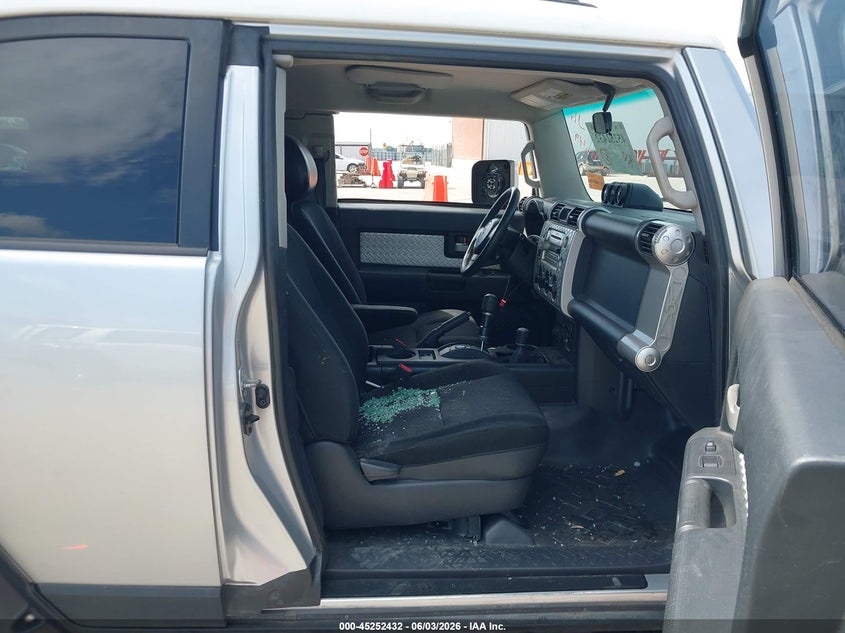 2008 Toyota Fj cruiser VIN JTEBU11F28K008649 IAAI salvage auction — FRONT END, Original (Texas), sold $4,450 on 2026-07-08 (photo 5)