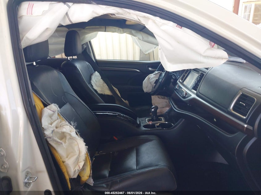 2014 Toyota Highlander VIN 5TDYKRFH2ES010693 IAAI salvage auction — FRONT END, Salvage Title, sold $2,600 on 2026-07-07 (photo 5)