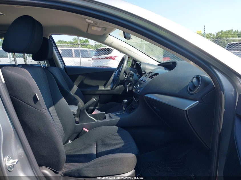 2013 Mazda 3 VIN JM1BL1UP7D1851936 IAAI salvage auction — REAR END, Salvage (Connecticut), sold $525 on 2026-07-16 (photo 5)