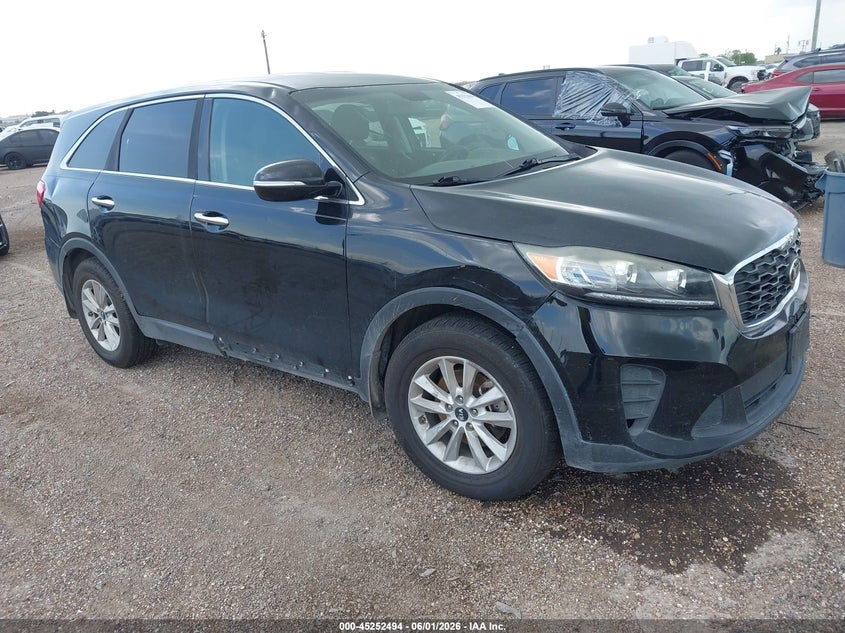2019 Kia Sorento VIN 5XYPG4A37KG567667 IAAI salvage auction — LEFT SIDE, Salvage Title, sold $2,850 on 2026-07-29 (photo 1)