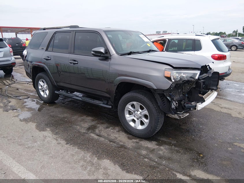 2017 Toyota 4runner VIN JTEBU5JR7H5457163 IAAI salvage auction — FRONT END, Salvage Title, sold $12,300 on 2026-07-14 (photo 1)