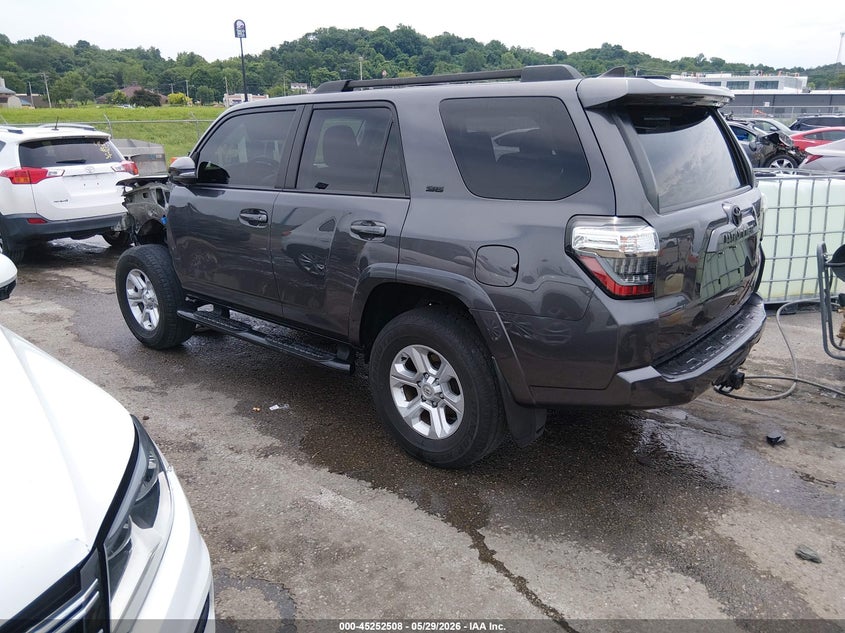 2017 Toyota 4runner VIN JTEBU5JR7H5457163 IAAI salvage auction — FRONT END, Salvage Title, sold $12,300 on 2026-07-14 (photo 3)