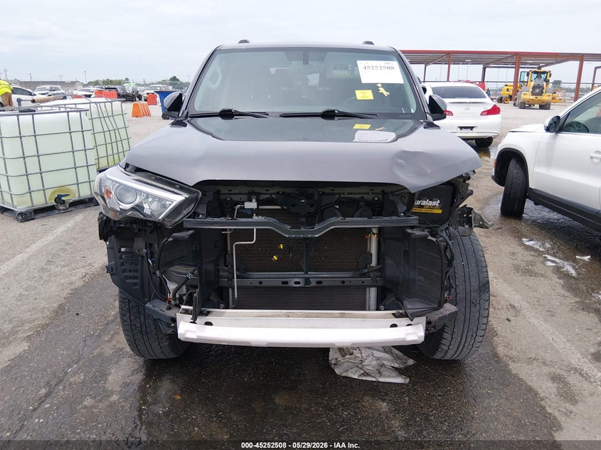 2017 Toyota 4runner VIN JTEBU5JR7H5457163 IAAI salvage auction — FRONT END, Salvage Title, sold $12,300 on 2026-07-14 (photo 6)