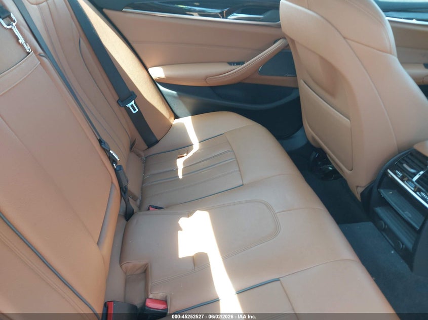 2019 BMW 5er VIN WBAJE7C59KWD55237 IAAI salvage auction — REAR END, Wait Title, sold $12,600 on 2026-08-23 (photo 8)