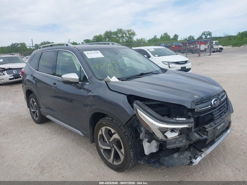 2023 Subaru Forester VIN JF2SKARC4PH402641 — IAAI salvage auction photo