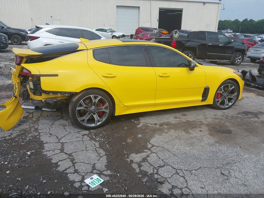 2018 Kia Stinger VIN KNAE55LC1J6021140 IAAI salvage auction — REAR END, Salvage Title, sold $6,200 on 2026-07-29 (photo 4)