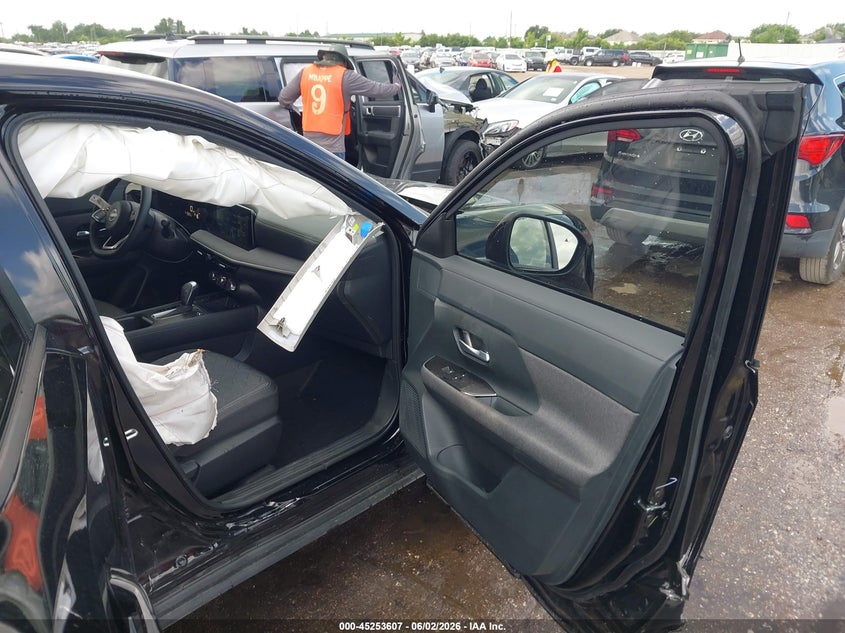 2025 Nissan Kicks VIN 3N8AP6CA0SL418589 IAAI salvage auction — RIGHT SIDE, Salvage Title, sold $9,000 on 2026-08-19 (photo 5)