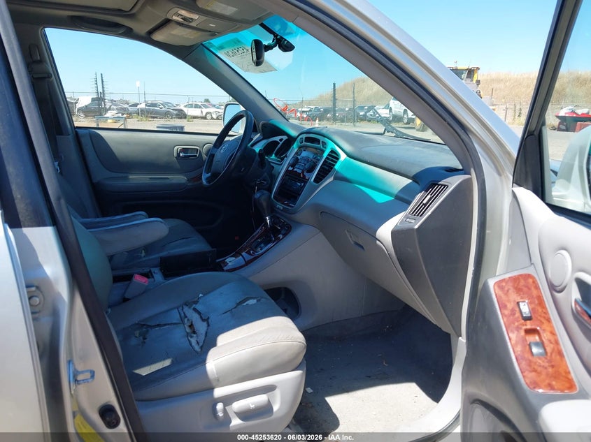 2006 Toyota Highlander VIN JTEEP21A260164374 IAAI salvage auction — NORMAL WEAR, Clear - Dealer Only (California), sold $825 on 2026-07-15 (photo 5)