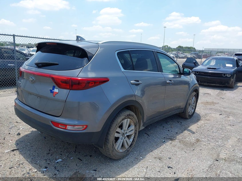 2017 Kia Sportage VIN KNDPMCAC3H7171356 IAAI salvage auction — WATER/FLOOD, Salvage Title, sold $3,050 on 2026-07-09 (photo 4)