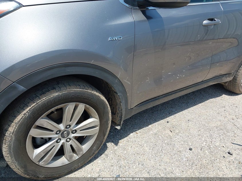 2017 Kia Sportage VIN KNDPMCAC3H7171356 IAAI salvage auction — WATER/FLOOD, Salvage Title, sold $3,050 on 2026-07-09 (photo 6)