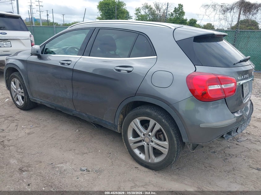 2015 Mercedes-benz Gla-klasse VIN WDCTG4EB5FJ139743 IAAI salvage auction — RIGHT SIDE, Salvage Title, sold $1,350 on 2026-07-20 (photo 3)
