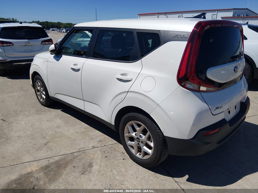 2021 Kia Soul VIN KNDJ23AUXM7738631 IAAI salvage auction — SIDE, Salvage Title, sold $6,350 on 2026-07-07 (photo 3)