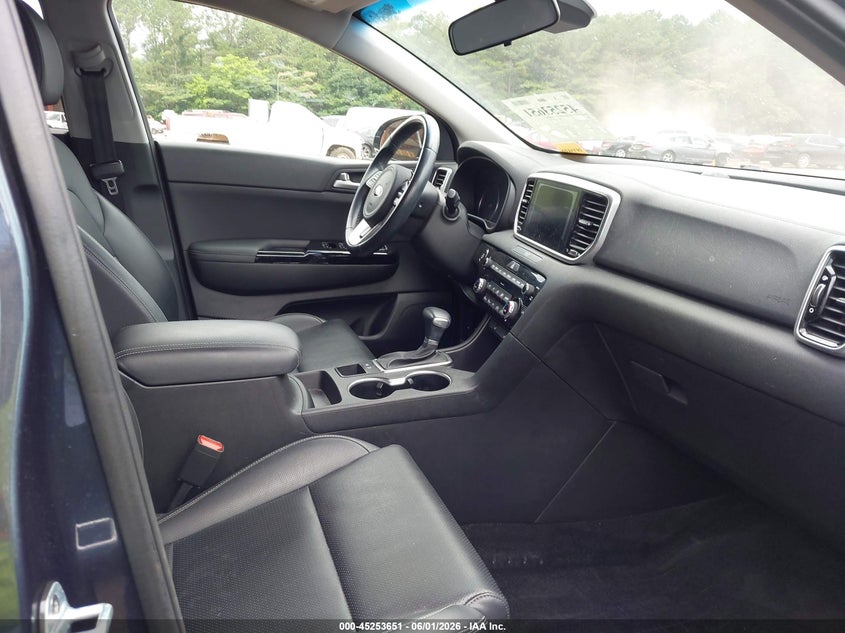 2020 Kia Sportage VIN KNDPN3AC1L7633404 IAAI salvage auction — SIDE, Salvage Title, sold $4,750 on 2026-07-28 (photo 5)