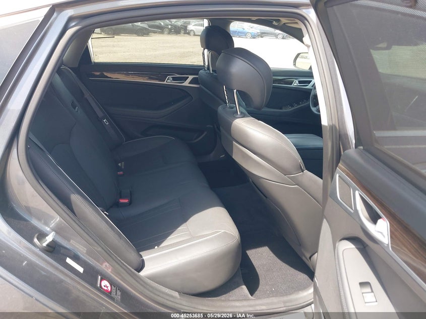 2015 Hyundai Genesis VIN KMHGN4JE8FU054838 IAAI salvage auction — RIGHT FRONT, Salvage Title, sold $3,500 on 2026-07-22 (photo 8)
